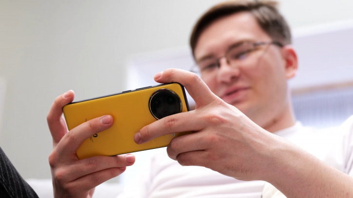  POCO F7 Pro  F7 Ultra:   