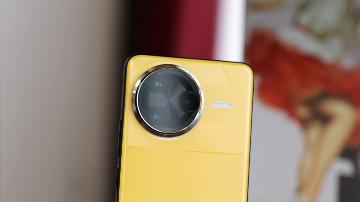  POCO F7 Pro  F7 Ultra:   