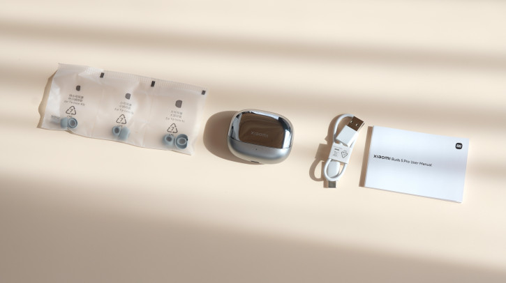  Xiaomi Buds 5 Pro:   