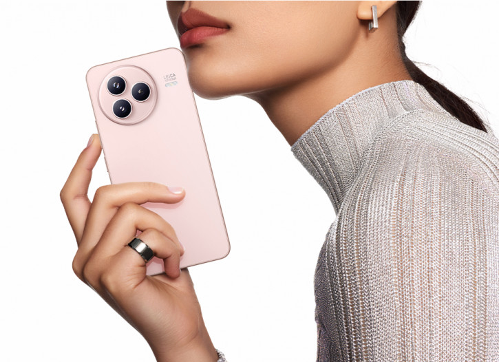  Xiaomi Civi 5 Pro:   Leica  Snapdragon 8s Gen 4