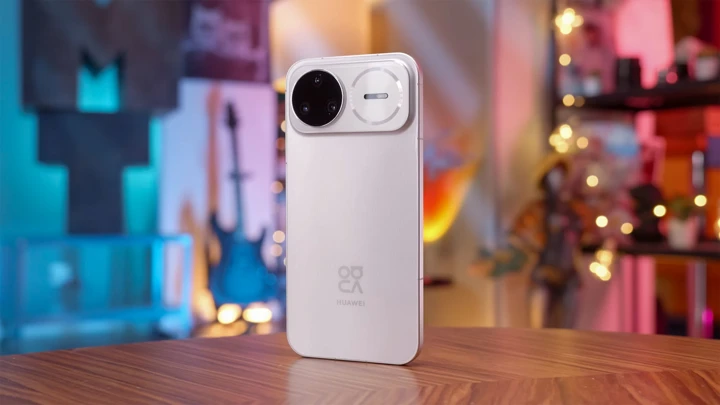ВИДЕО: обзор Huawei Nova 15 Pro – самобытный середняк с навороченной фронталкой