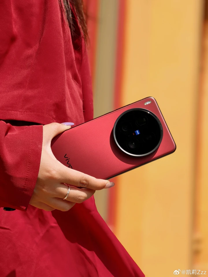 Vivo X200 Ultra рекордно подешевел на AliExpress