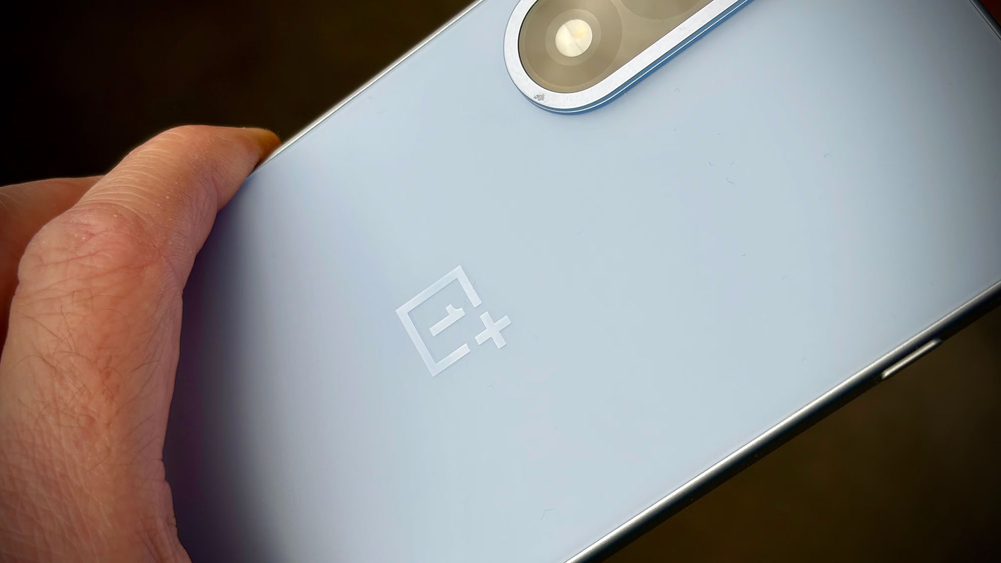 OnePlus 16 создают как универсальный флагман: новые подробности