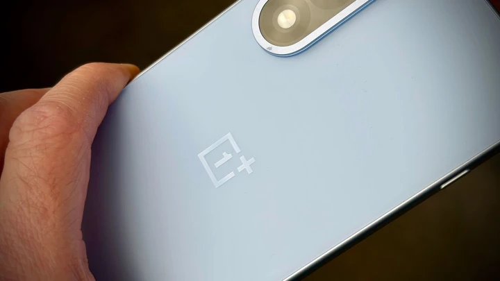OnePlus 16 создают как универсальный флагман: новые подробности