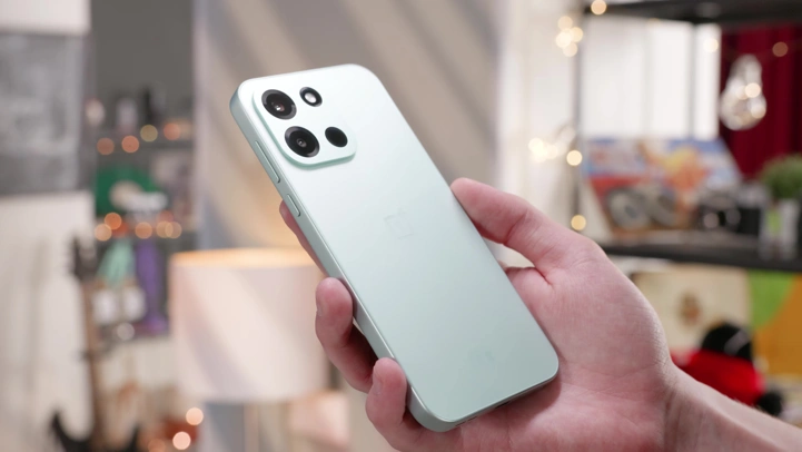 Обзор OnePlus Nord 6: игровой OnePlus за копейки