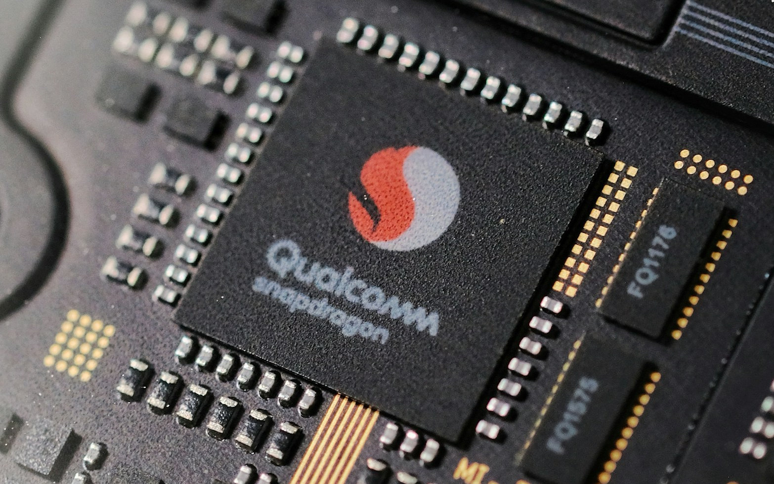 Qualcomm готовит на осень не два, а четыре флагманских чипа