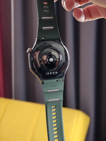 Обзор умных часов OnePlus Watch 4: часы не для всех
