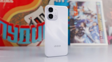 Обзор iQOO Z11x 5G: двое суток в кармане, IP69 в придачу
