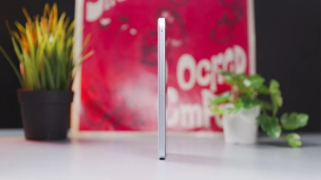 Обзор iQOO Z11x 5G: двое суток в кармане, IP69 в придачу