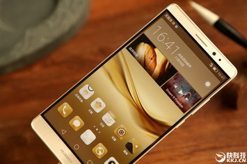     Huawei Mate 8   