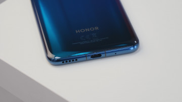  Honor 20 Pro:    