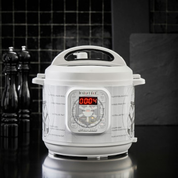  :  R2-D2, BB-8,      Star Wars