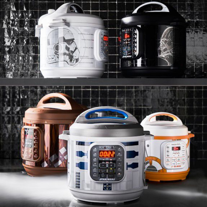  :  R2-D2, BB-8,      Star Wars