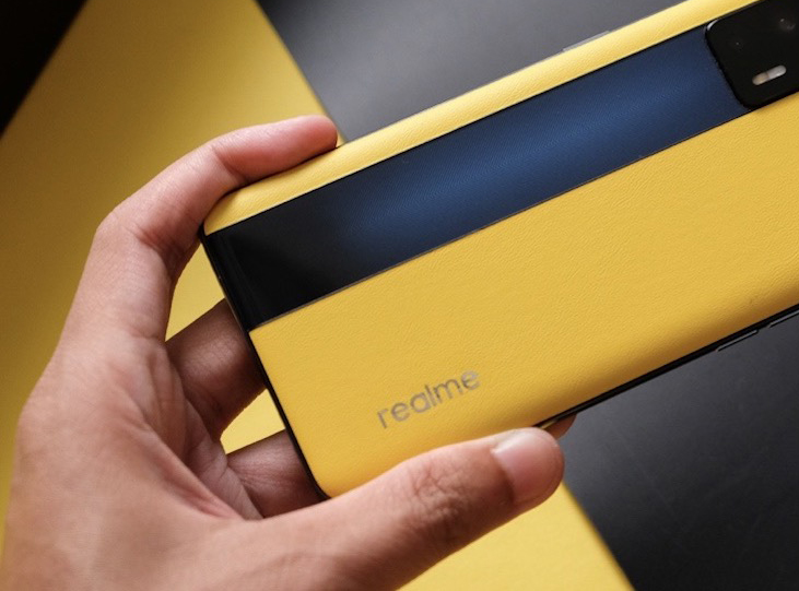 Топовый Realme GT2 Pro показал мощь Snapdragon 8 Gen 1 в AnTuTu