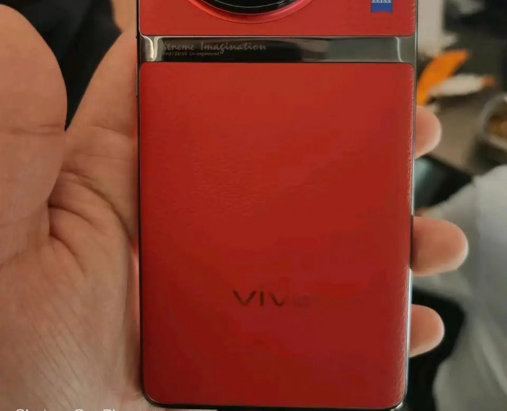 Дизайн Vivo X90 Pro+ раскрыт схемой и тут же подтверждён живым фото