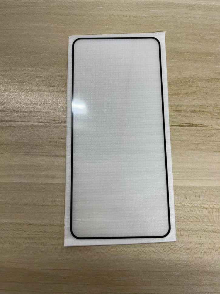 Защитное стекло Xiaomi 13 показали на фото: что по рамкам?