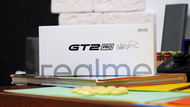  Realme GT 2 Pro:    