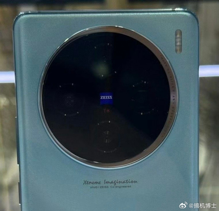 Vivo X100 / X100 Pro          