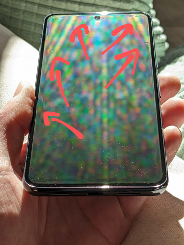 На экранах Pixel 8 Pro обнаружили неровности: Google уже среагировала