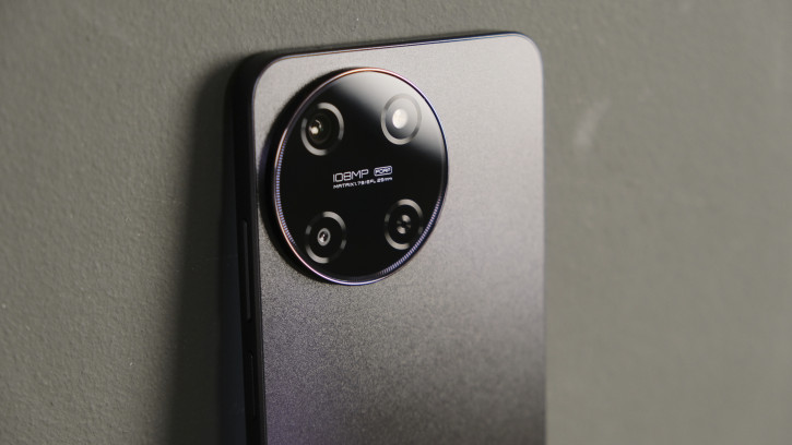 Обзор Realme 11: девять с половиной и быстрая зарядка