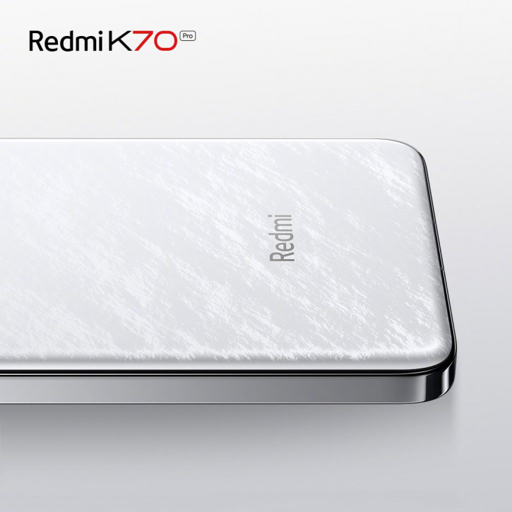 Xiaomi показала Redmi K70 Pro в эффектной ледяной расцветке
