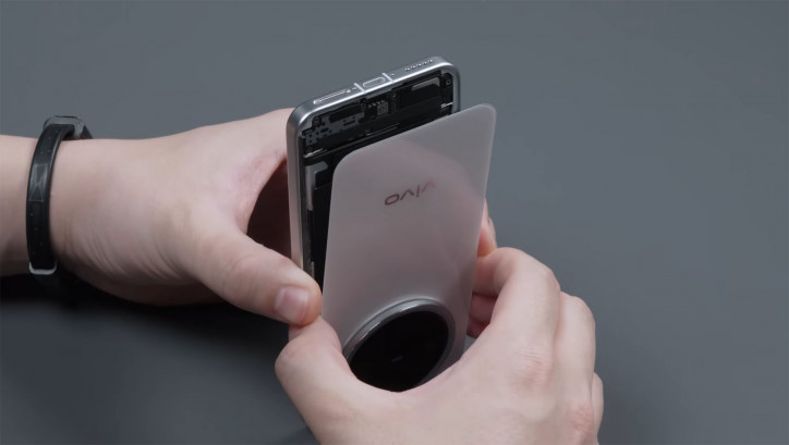Vivo X200 Pro mini   :    