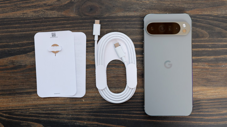  Google Pixel 9 Pro XL: -  