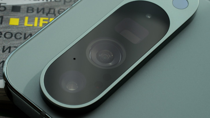  Google Pixel 9 Pro XL: -  
