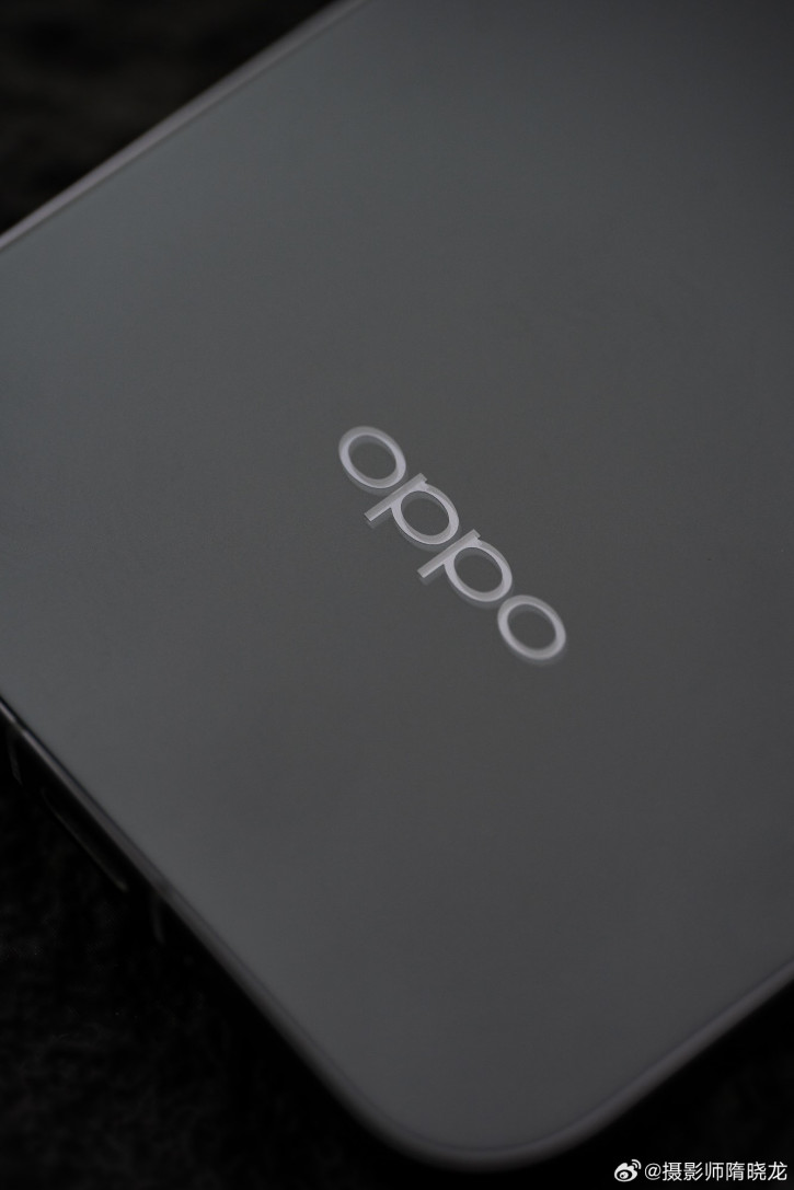 Find X next    OPPO:    X8 Ultra