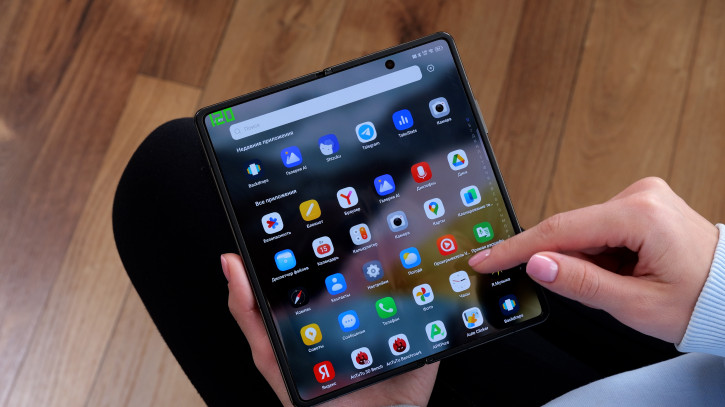  Tecno Phantom V Fold 2:     ()