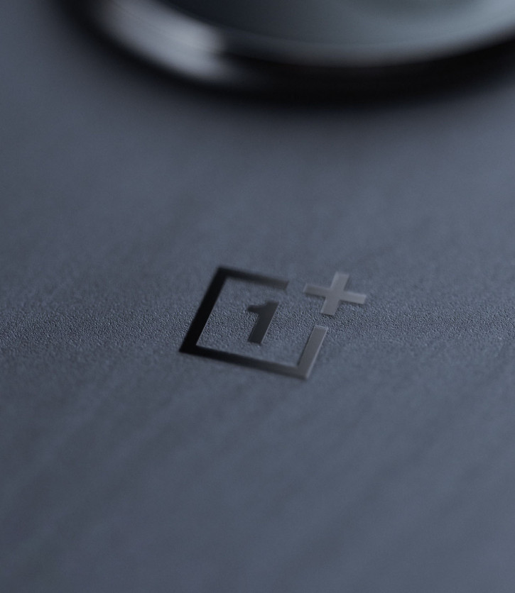 ,    OnePlus Ace 5:     ?