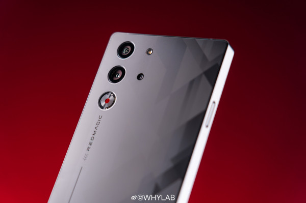 Red Magic 10 Pro+         