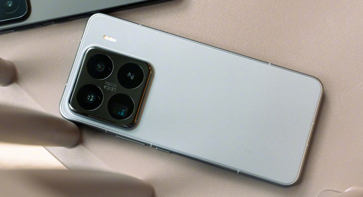 Xiaomi 15S Pro  :  