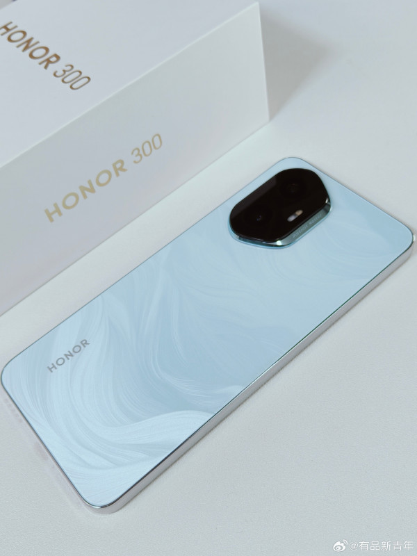 Honor 300 Pro показали на первых живых фото и постерах