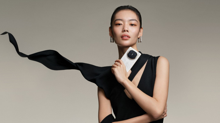  Huawei Mate X6      