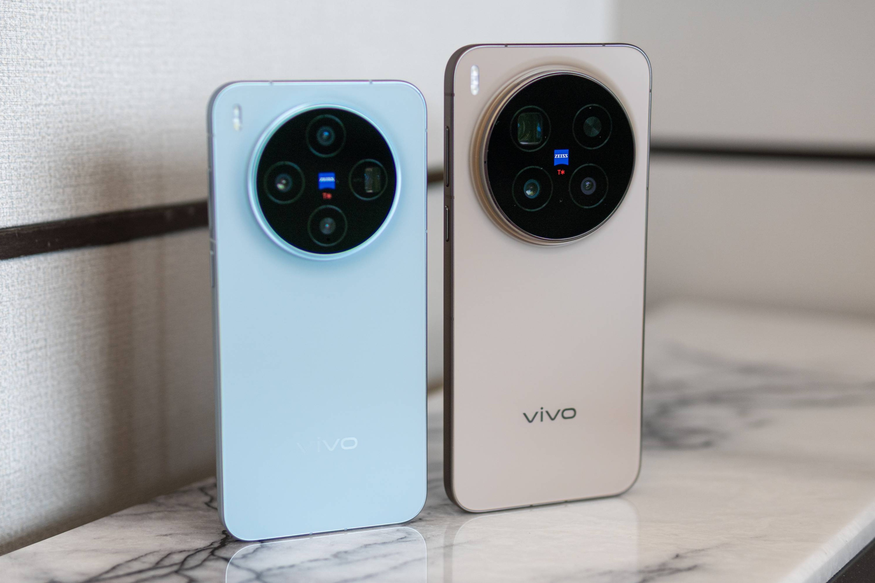 Эксклюзив! Официальные цены Vivo X300 и X300 Pro в России