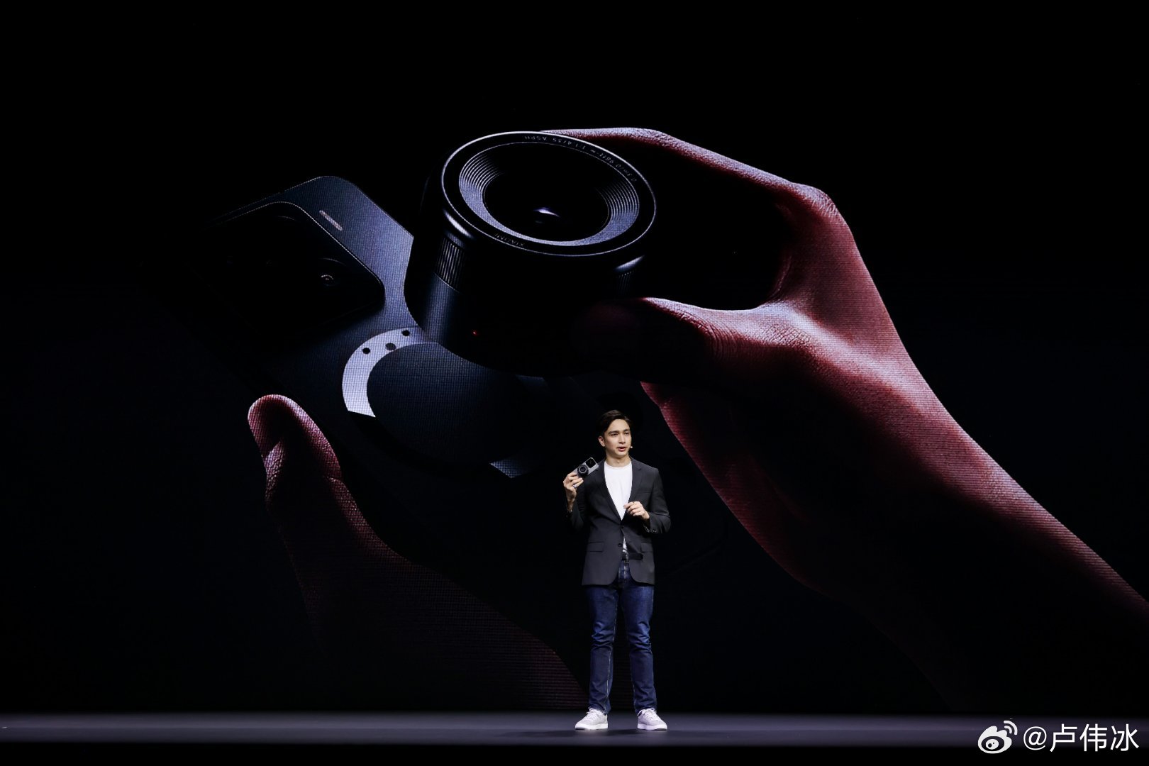 Xiaomi 17 Ultra прошёл регистрацию и может получить прорывной объектив