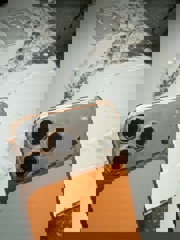 Пользователь стёр краску iPhone 17 Pro влажной салфеткой. Или нет?