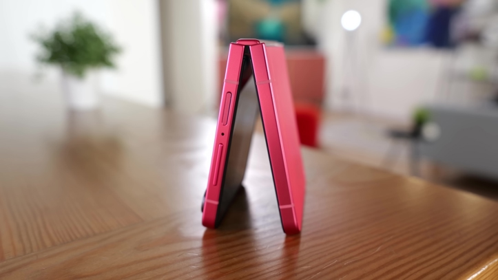 Обзор Samsung Galaxy Z Flip 7: главная Android-раскладушка