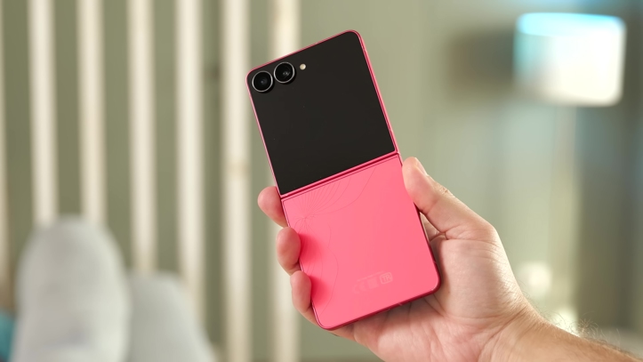 Обзор Samsung Galaxy Z Flip 7: главная Android-раскладушка