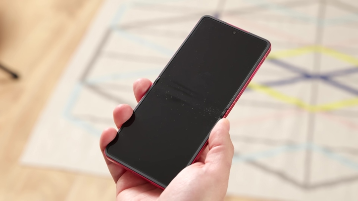 Обзор Samsung Galaxy Z Flip 7: главная Android-раскладушка