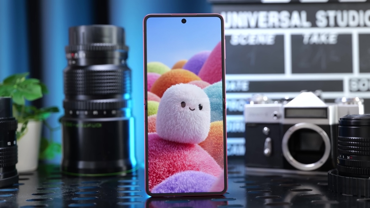 Обзор Samsung Galaxy Z Flip 7: главная Android-раскладушка