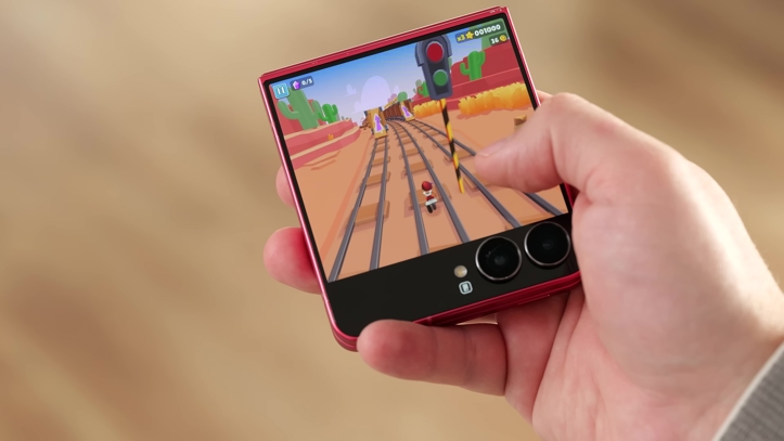 Обзор Samsung Galaxy Z Flip 7: главная Android-раскладушка