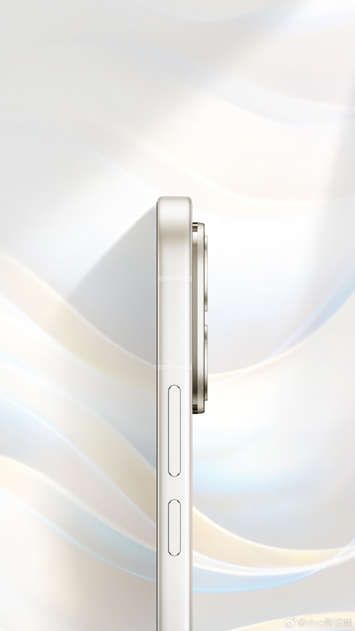 Vivo S50 засветился на живом фото: первый взгляд