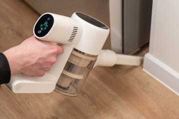 Обзор беспроводного вертикального пылесоса Dreame R10S Aqua: могу и помыть!