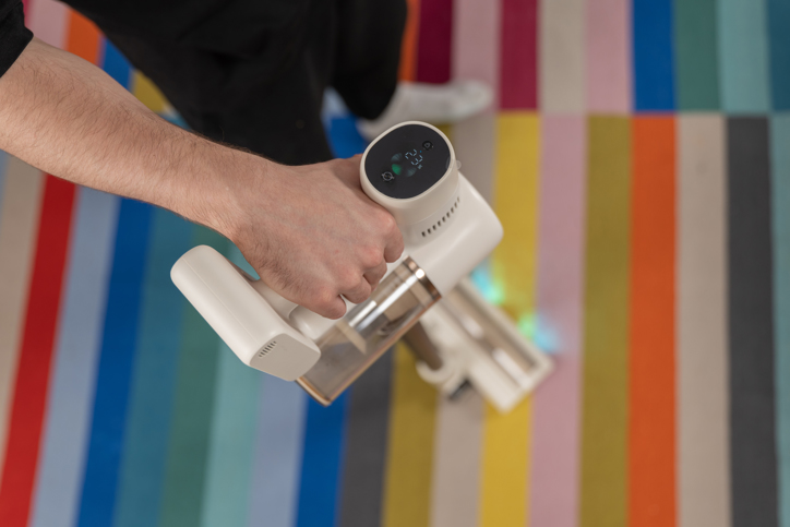 Обзор беспроводного вертикального пылесоса Dreame R10S Aqua: могу и помыть!