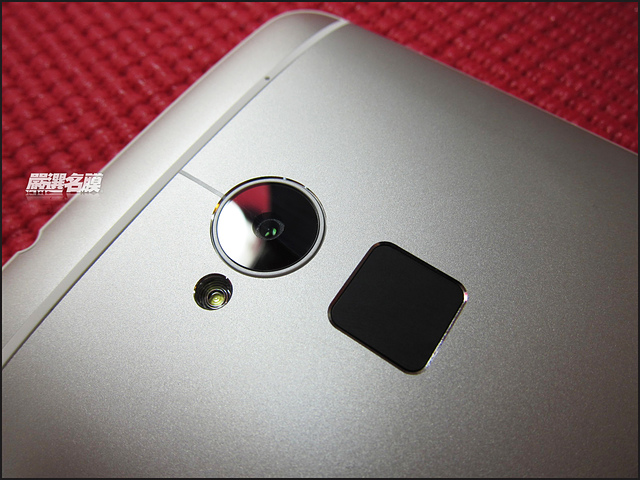 Дактилоскопический датчик HTC One Max лишь мыльный пузырь