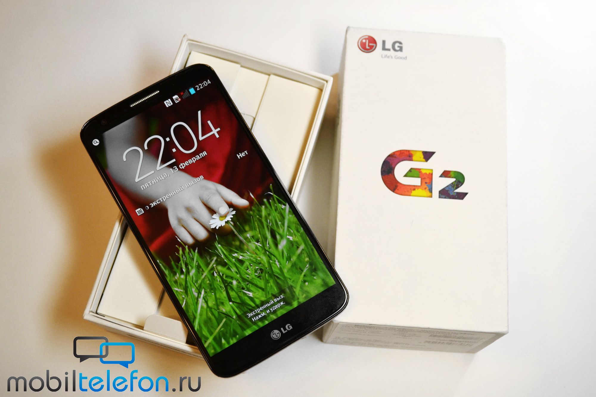 Распаковка и первые впечатления от LG G2 (видео)