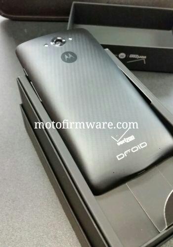 Motorola Droid Turbo    ,   