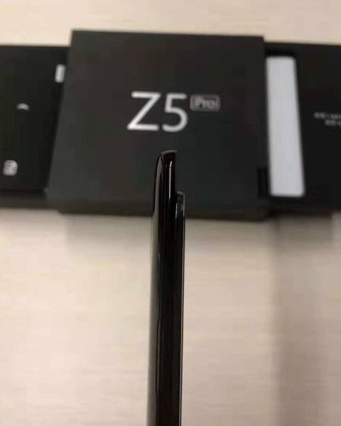   Lenovo Z5 Pro  